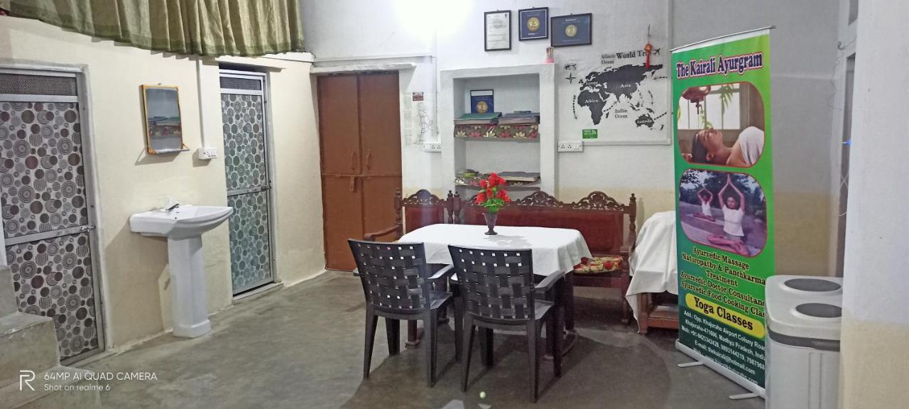 Hostel Buddha Khajuraho Exterior photo