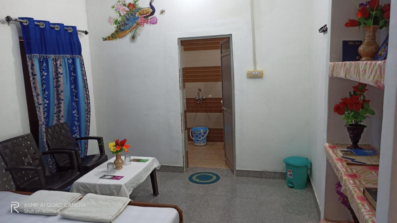 Hostel Buddha Khajuraho Exterior photo
