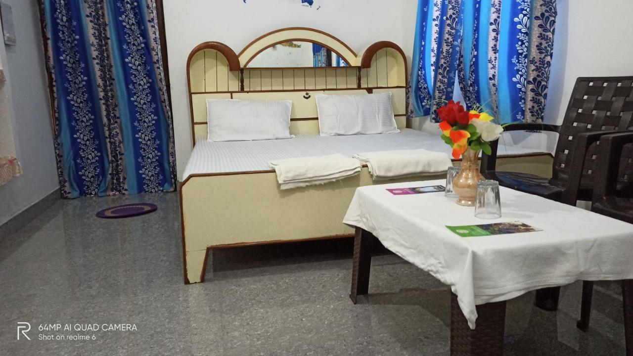 Hostel Buddha Khajuraho Room photo